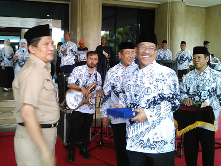 Pencarian PGRI DIY - Persatuan Guru Republik Indonesia Cabang Kabupaten DIY